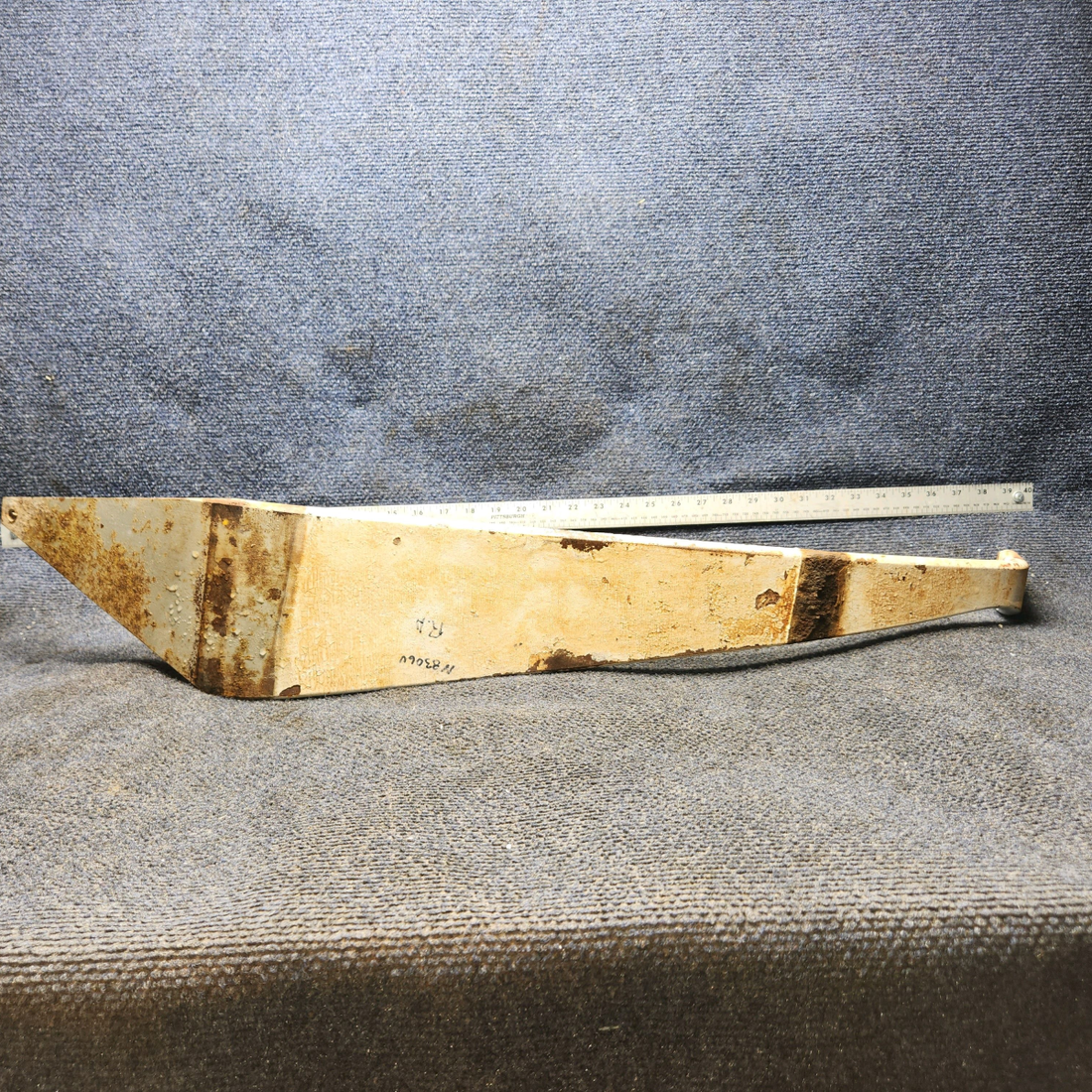 Used aircraft parts for sale, 0541164-4 Cessna 172F Main Landing Gear Spring RH