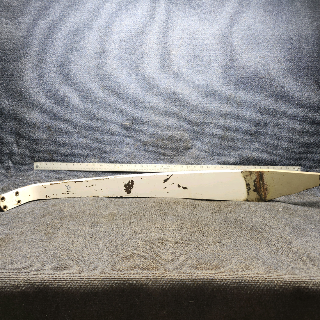 Used aircraft parts for sale, 0441186-2 cessna 150G Main Landing Gear Spring Assembly – RH