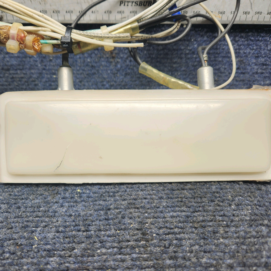 Used aircraft parts for sale, 58-530106-7 Beechcraft F33A OVERHEAD LIGHT ASSEMBLY (VOLTS: 14) W SWITCH
