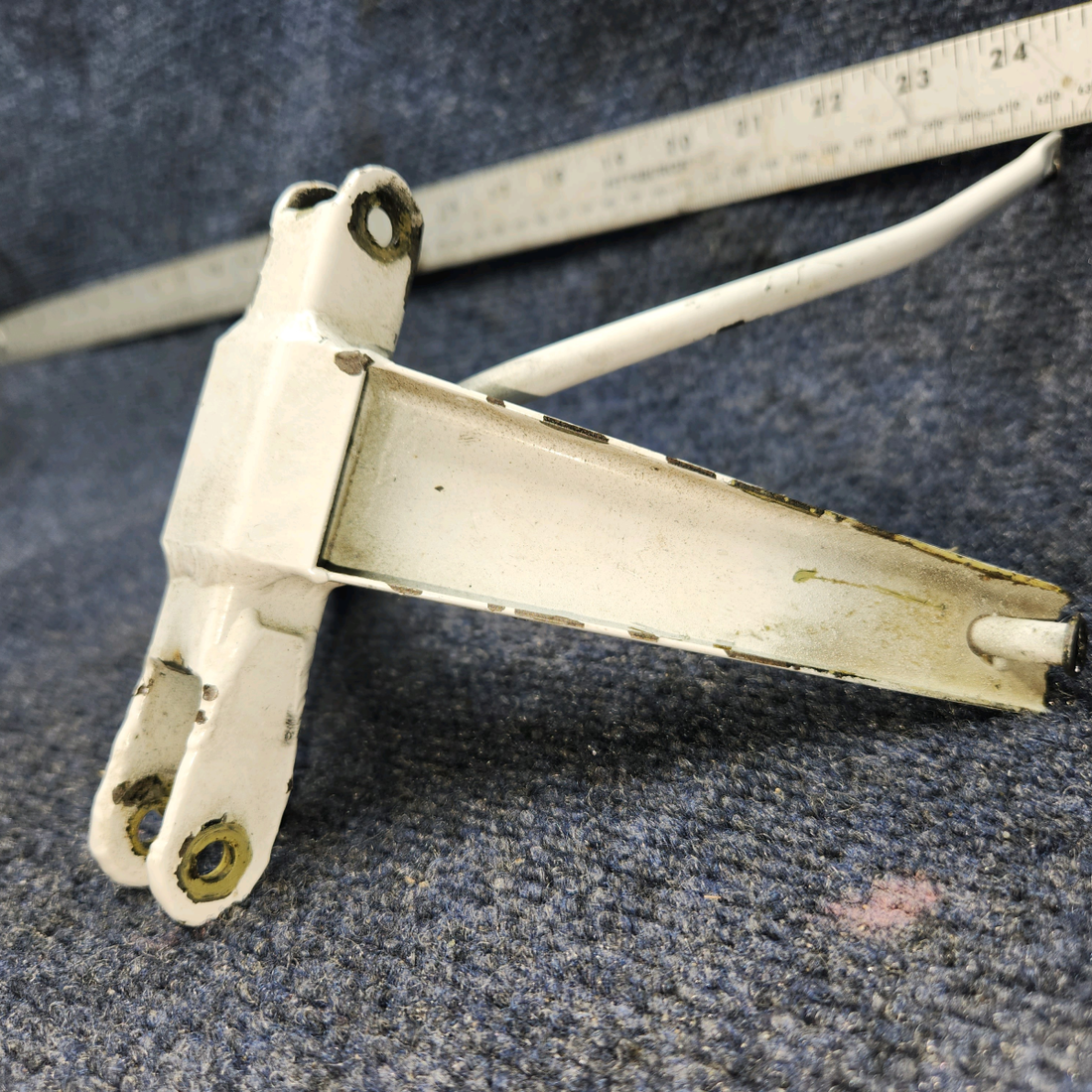 Used aircraft parts for sale, 20836-000 PIPER PA-24-250 Stabilator Tab Control Bellcrank Assembly