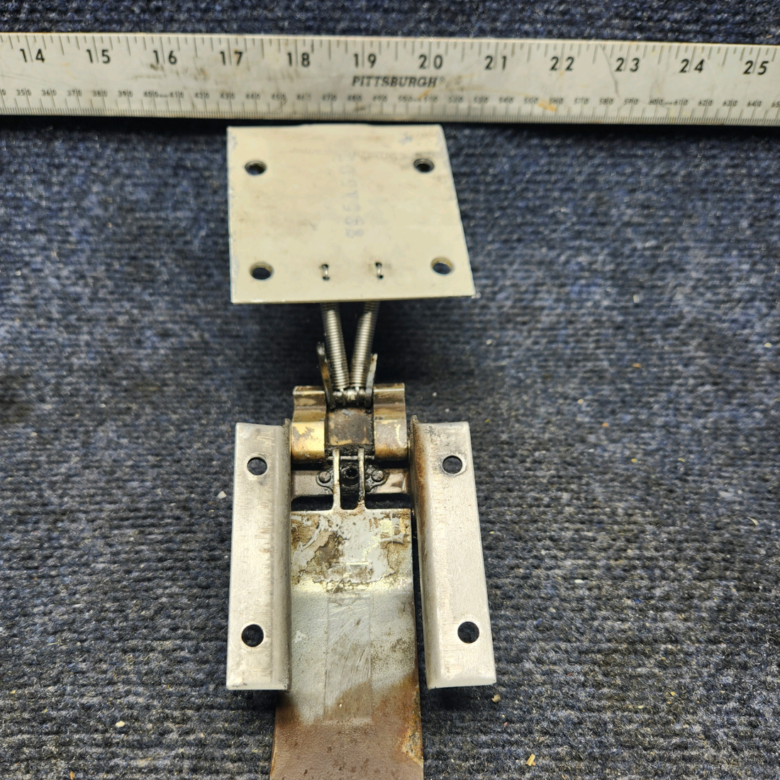 Used aircraft parts for sale, 79515-004 / 79515-035 PIPER PA28-161 Warrior III CABIN DOOR LATCH ASSEMBLY W COVER