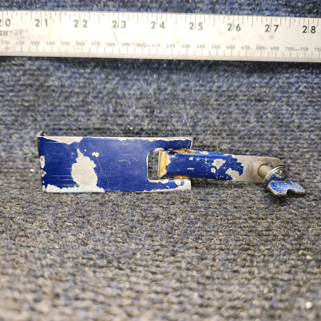 Used aircraft parts for sale, 12723-000 PIPER PA28-140 Engine Cowl Fastener