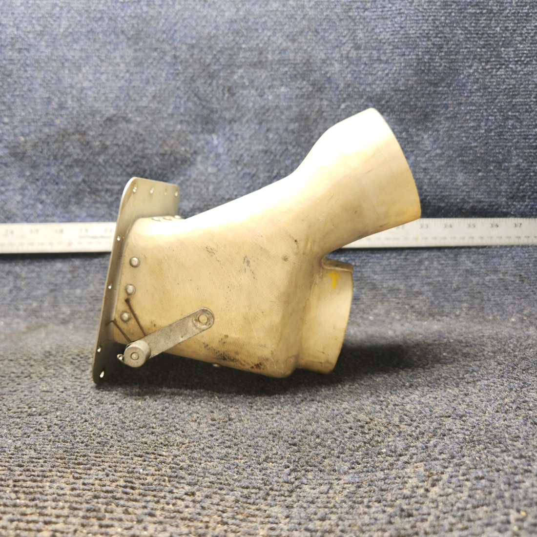 Used aircraft parts for sale, 0553001-1 Cessna 172F Warm Air Valve with Seat