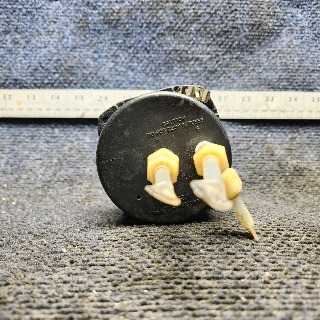 Used aircraft parts for sale, S1323N4 Standard Precision cessna 150G Airspeed Indicator
