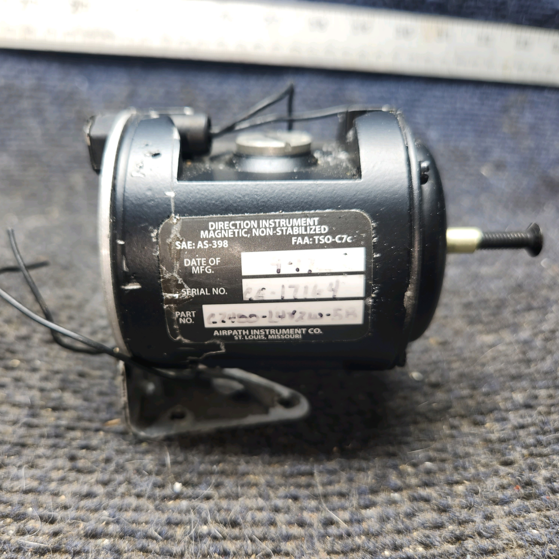 Used aircraft parts for sale, C2200-L4-B Airpath cessna 172N Magnetic Lighted Compass