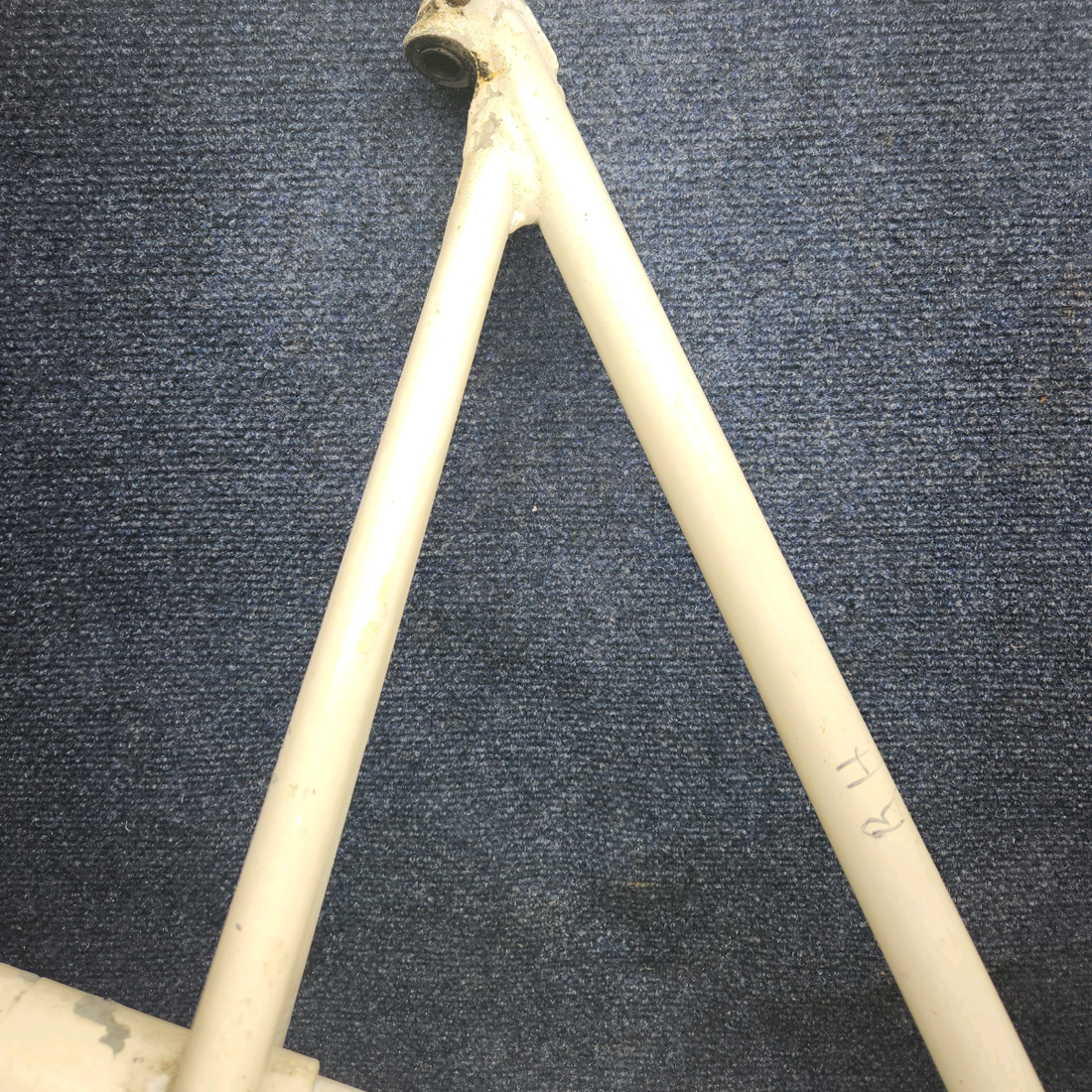 Used aircraft parts for sale, 45-815201-603 Beechcraft F35 Landing Gear Shock Absorber Assy - RH