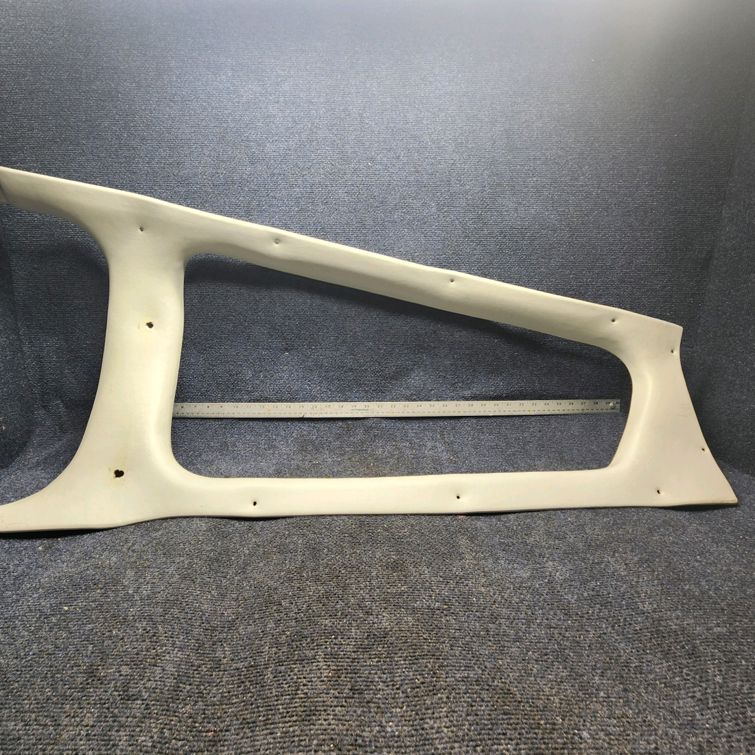 Used aircraft parts for sale, 96-534131-4 Beechcraft F33A WINDOW MOLDING ASSY AFT CABIN RH