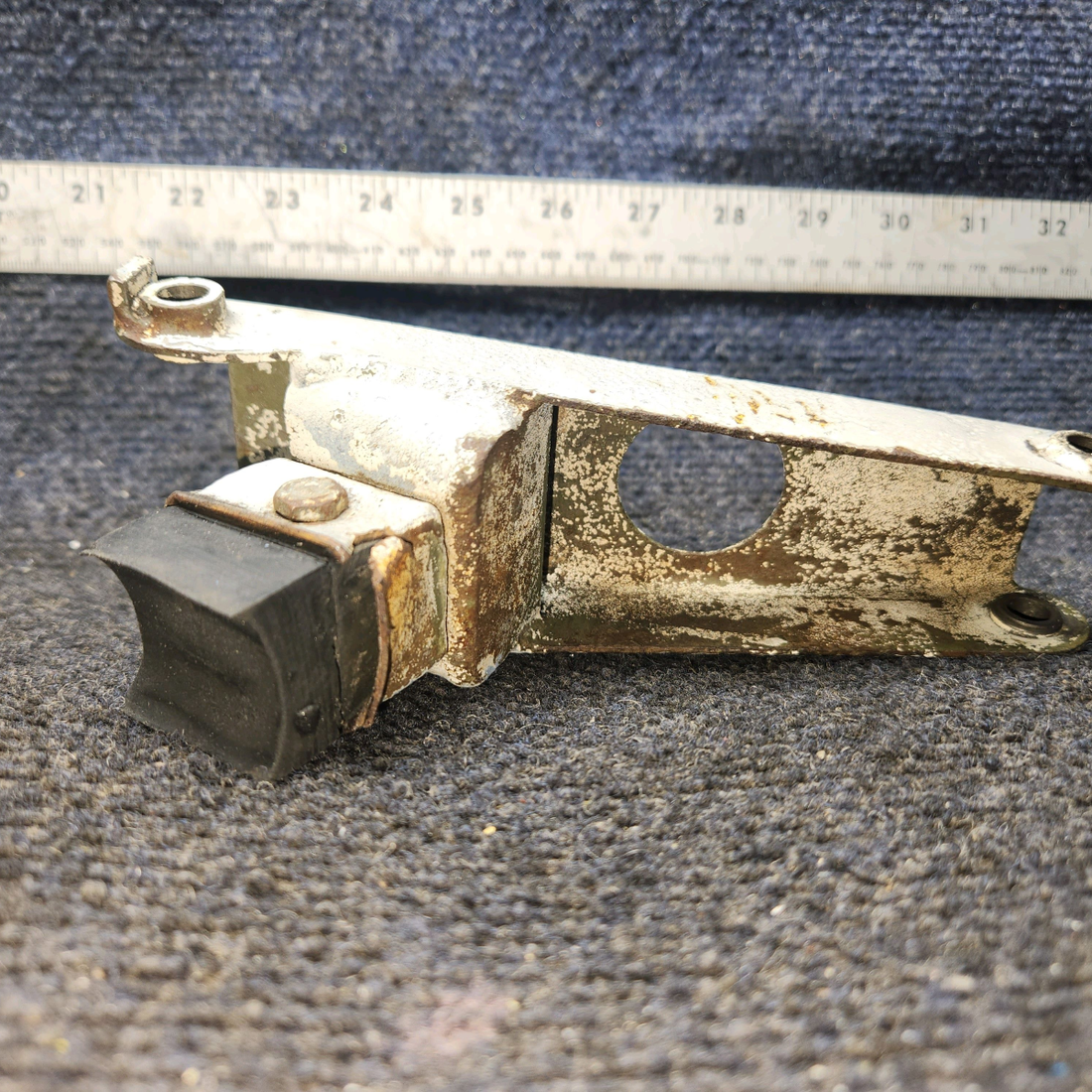 Used aircraft parts for sale, 13074-003 PIPER PA28-140 Nose Gear Torque Link Lower