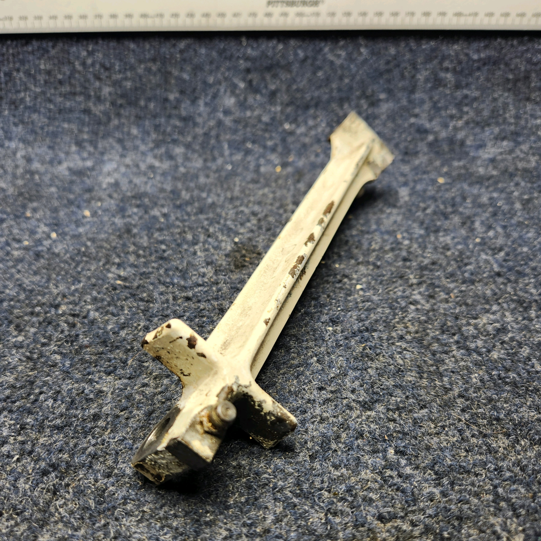 Used aircraft parts for sale, 35-815155-611 BEECHCRAFT F35 LEG ASSY MAIN GEAR RETRACT RH