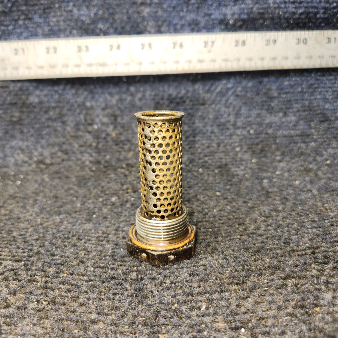 Used aircraft parts for sale, 653986 Continental O-300-D Cessna 172F Oil Screen with 2265 Hex Plug