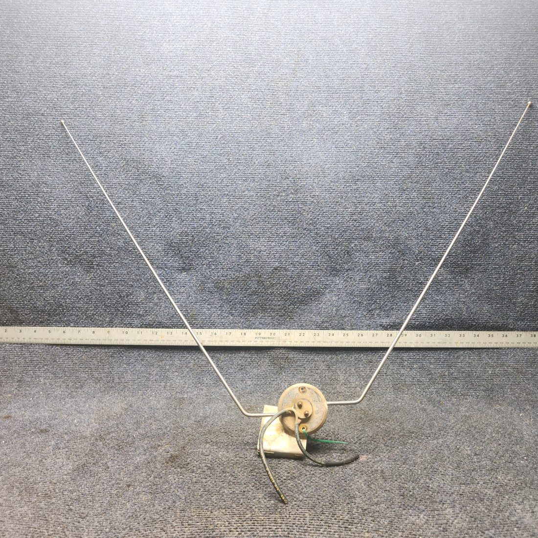 Used aircraft parts for sale, 451-273 Piper PA28-140 Omni Receiving Antenna