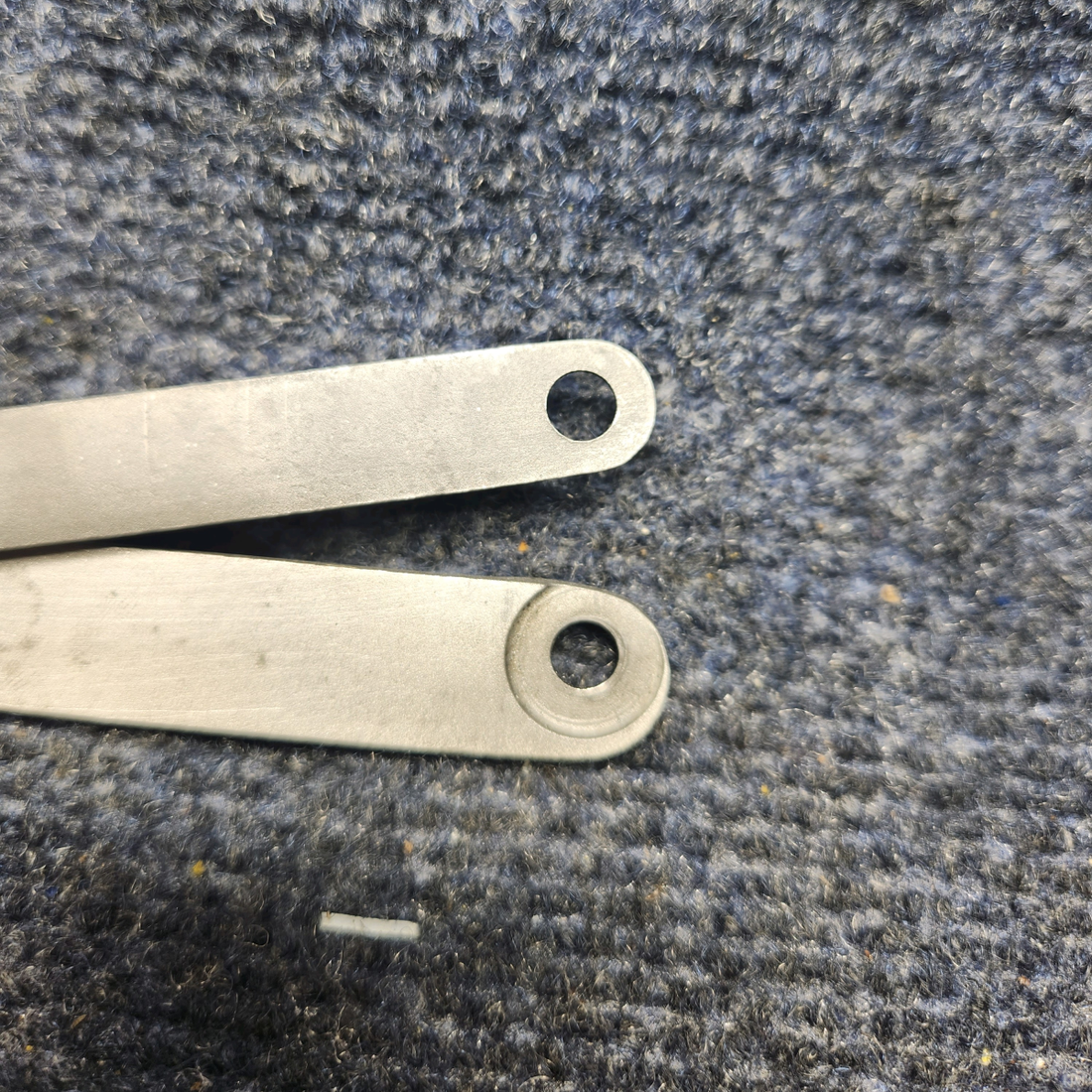 Used aircraft parts for sale, 96-420140-1 Beechcraft F33A BAGGAGE DOOR STOP