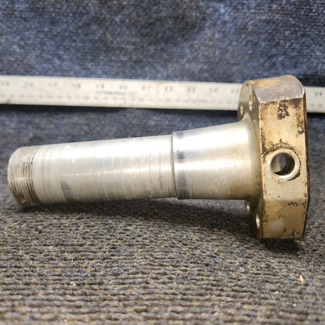 Used aircraft parts for sale, 0541199-1 cessna 172N Main Landing Gear Axle