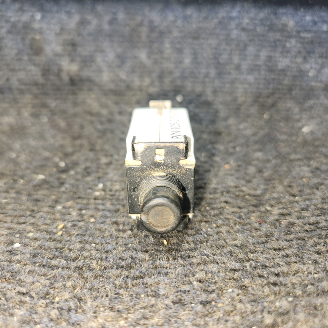 Used aircraft parts for sale, 105-250-101 Wood cessna 150G Push-Pull Circuit Braker - 50 Amps