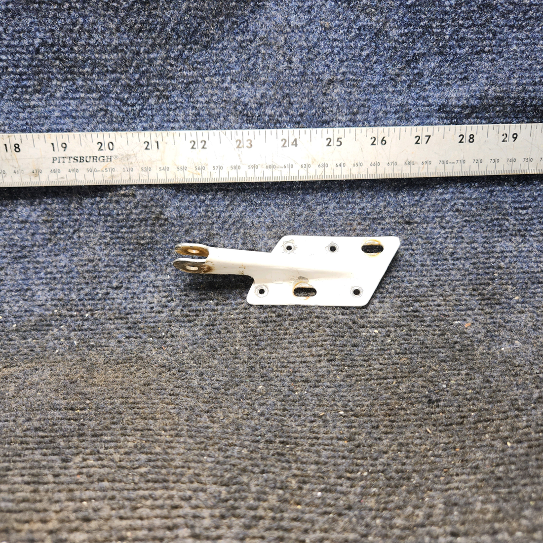 Used aircraft parts for sale, 66914-003 Piper PA-28 Cabin Door Bottom Hinge
