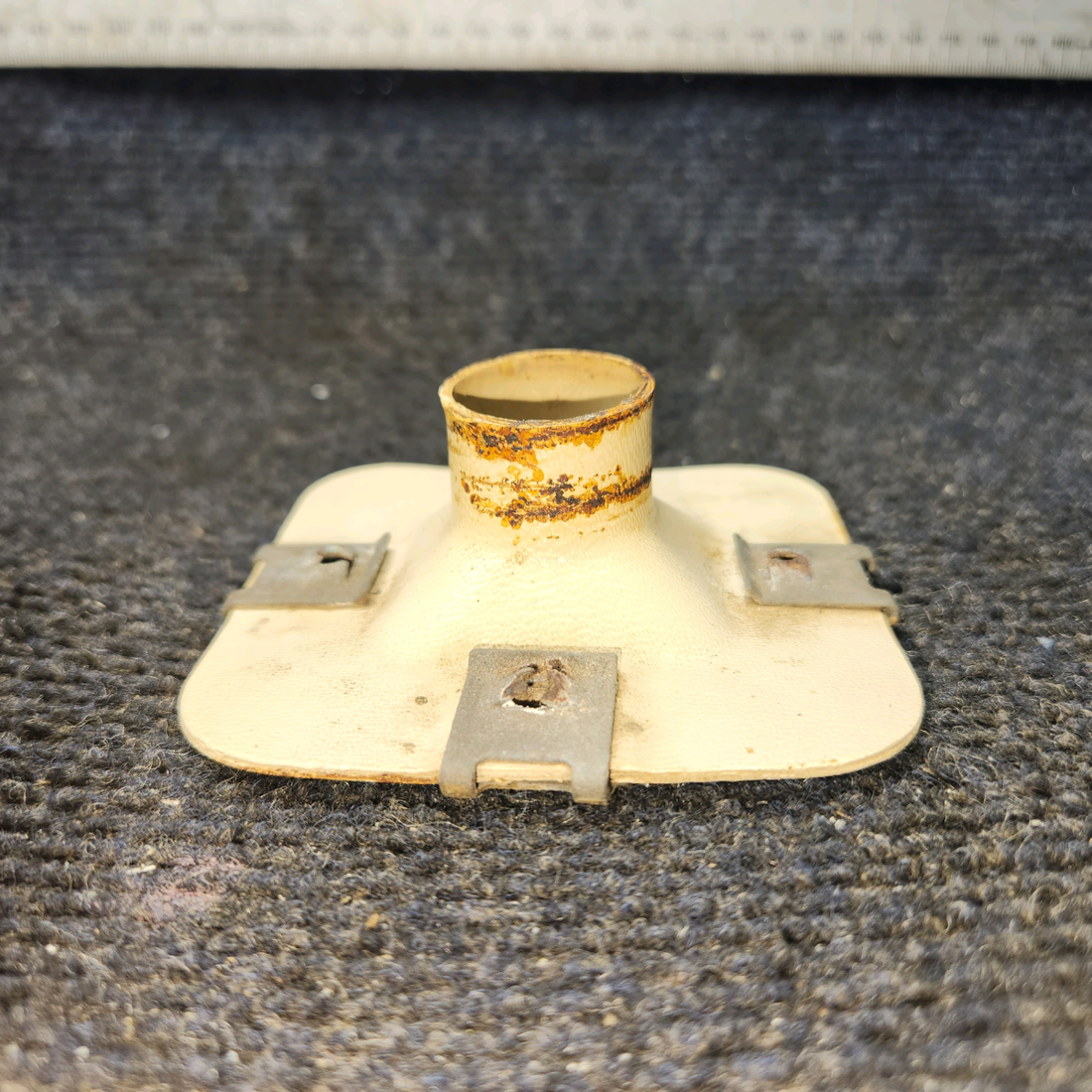 Used aircraft parts for sale, 0700327-1 Cessna 172F Cessna Vent Adapter (Adapter Only)