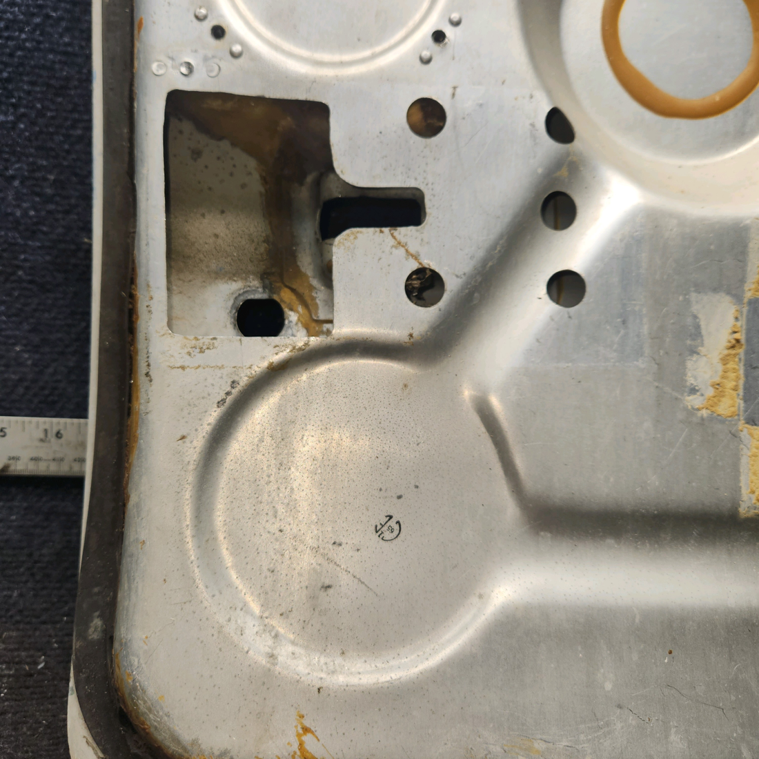 Used aircraft parts for sale, 0717000-19 cessna 172N Baggage Door Assembly