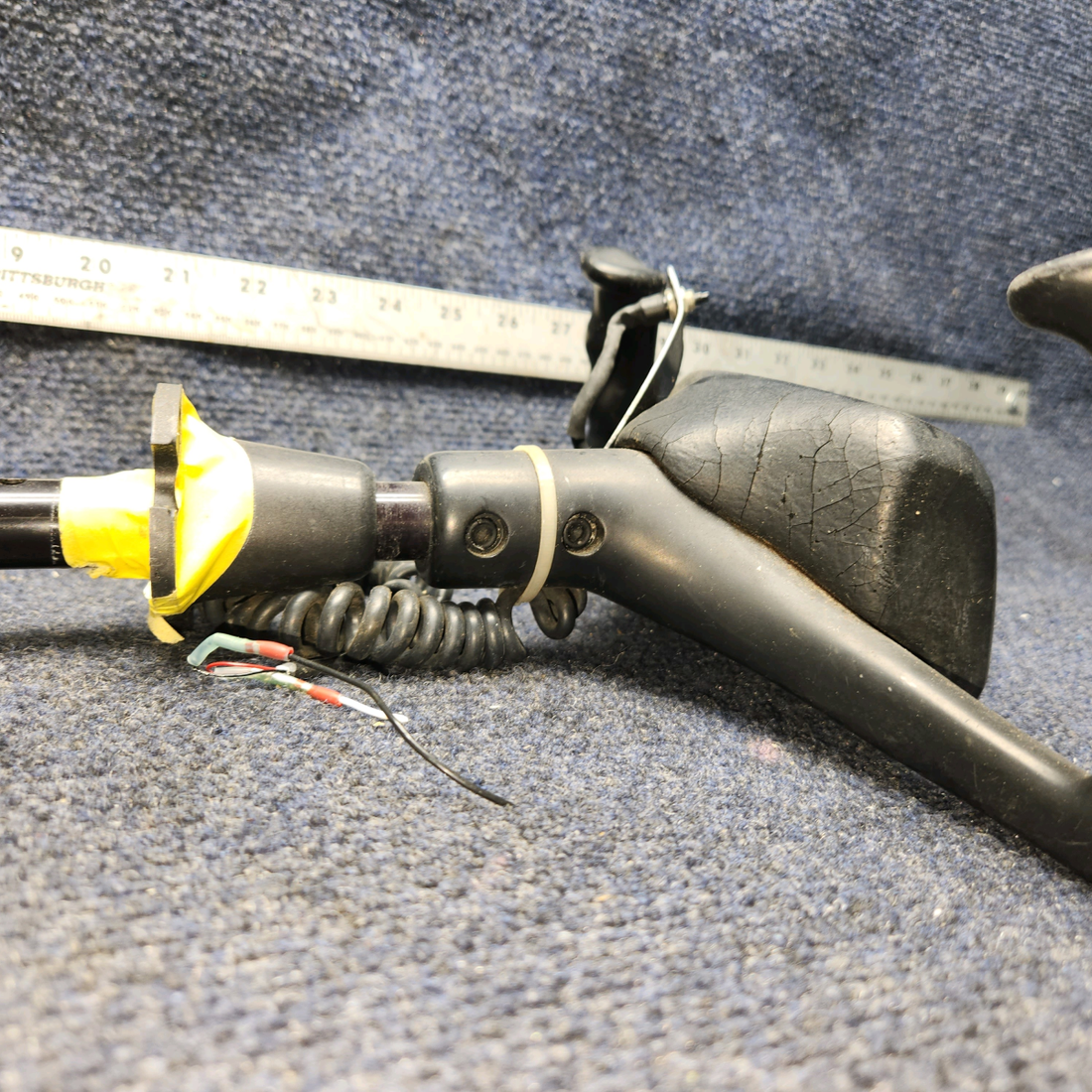 Used aircraft parts for sale, 0513260-4 Cessna 172RG Co-Pilot Control Wheel