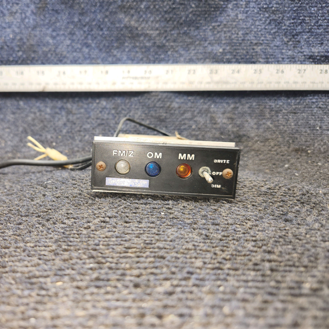 Used aircraft parts for sale, DELTA/303 Genave Piper PA-28-140 Marker Beacon Receiver