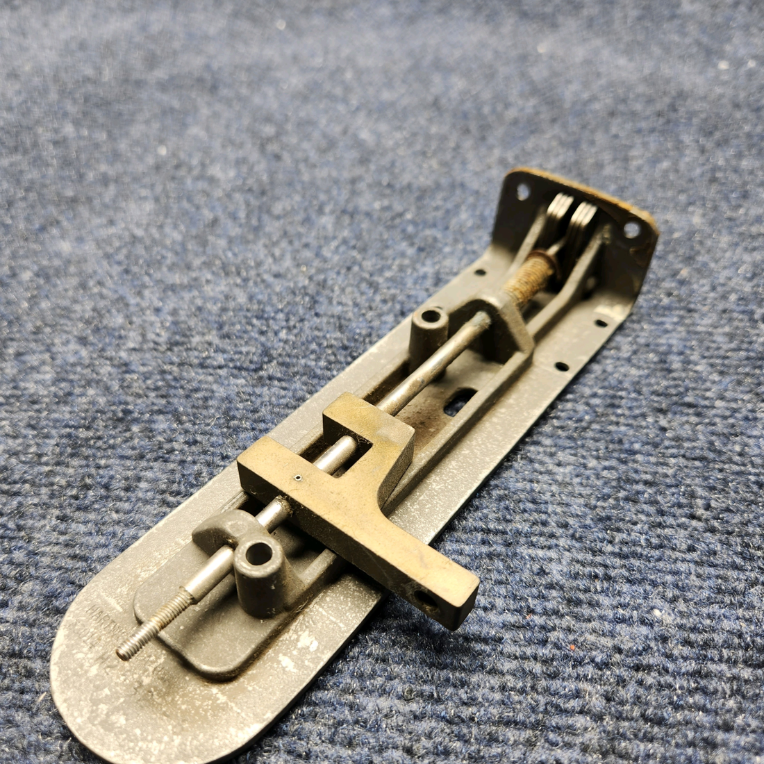 Used aircraft parts for sale, H2532-6 Beechcraft C23 SUNDOWNER HARTWELL CABIN DOOR LATCH BASE ASSY RH