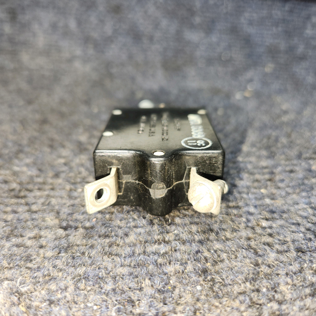 Used aircraft parts for sale, CB‑3105C Wood Electric BEECHCRAFT 95-55B Toggle Switch Circuit Breaker