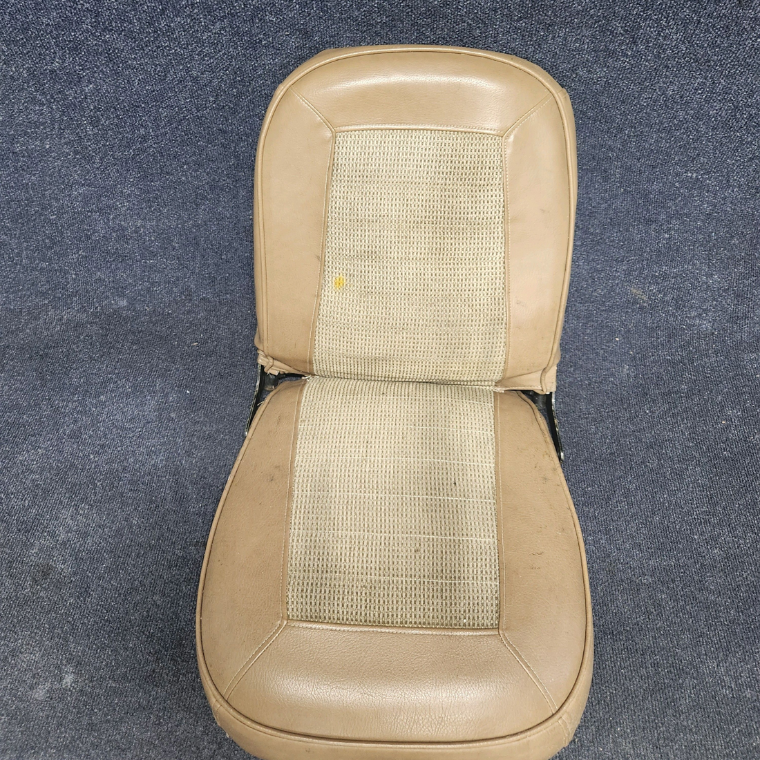 Used aircraft parts for sale, 99359-000 PIPER PA28-140 REAR SEAT ASSEMBLY