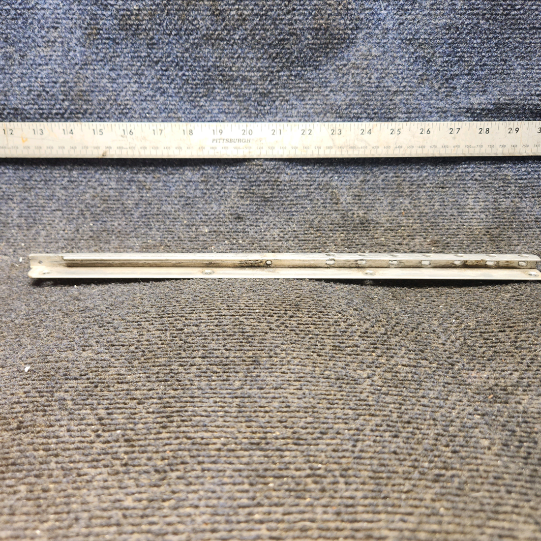 Used aircraft parts for sale, 0410219-1 cessna 150G Outboard Seat Rail Assembly