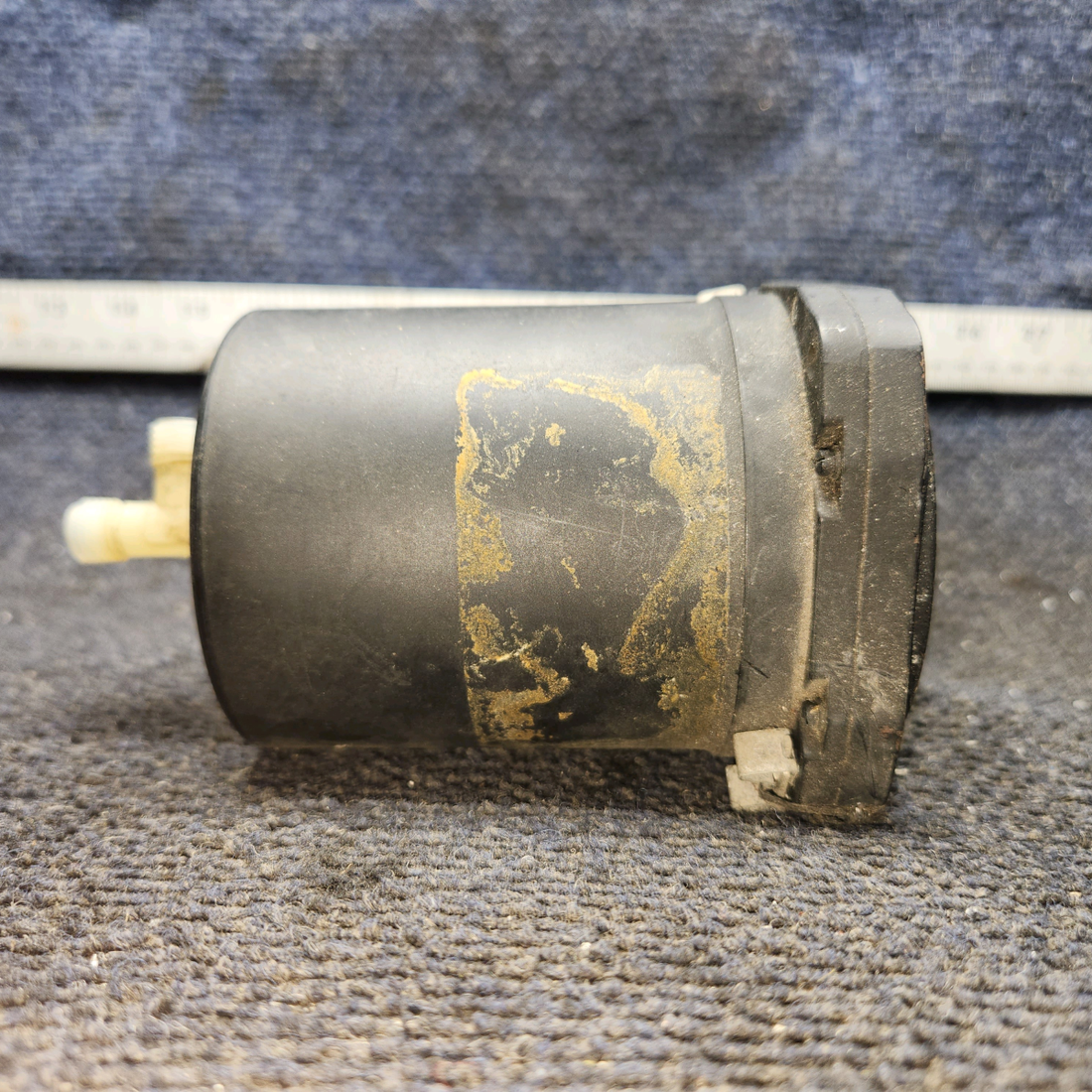 Used aircraft parts for sale, A-20(0105) cessna 150G Altimeter Indicator