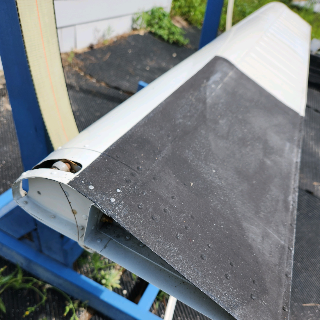 Used aircraft parts for sale, 65590-001 PIPER PA28-140 FLAP ASSEMBLY RH