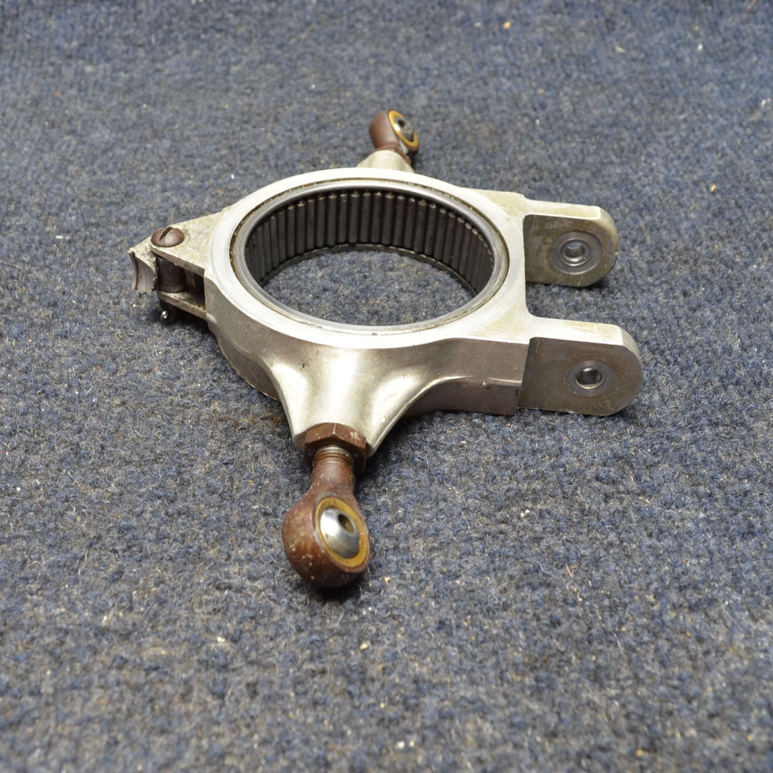 Used aircraft parts for sale, 0543011-1 Cessna C175 ARM ASSY STEERING W/BEARING AND ROD END