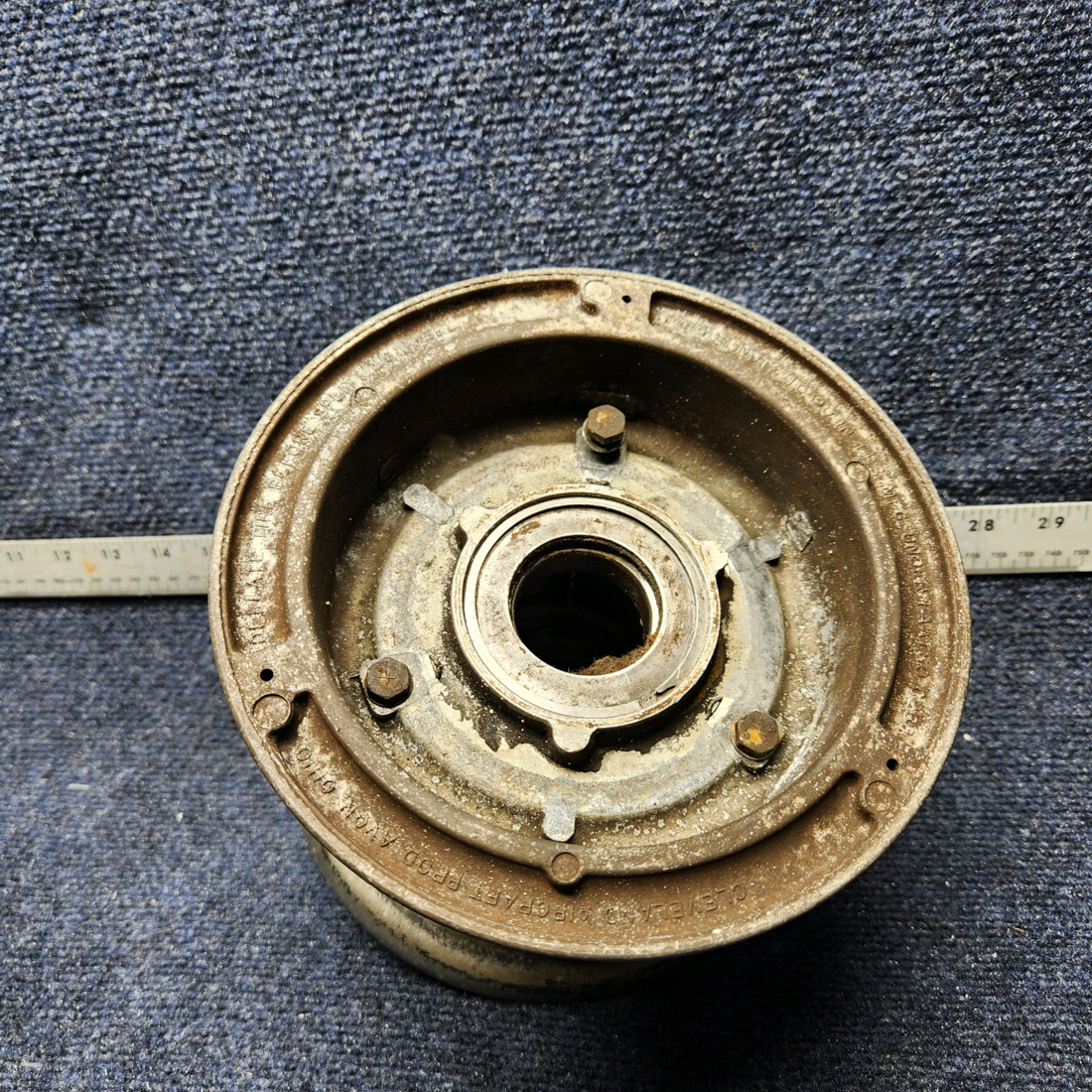 Used aircraft parts for sale, 161-04700 Cleveland  [part_model] Beechcraft C23 SUNDOWNER CLEVELAND  MAIN GEAR WHEEL (6.00-6)