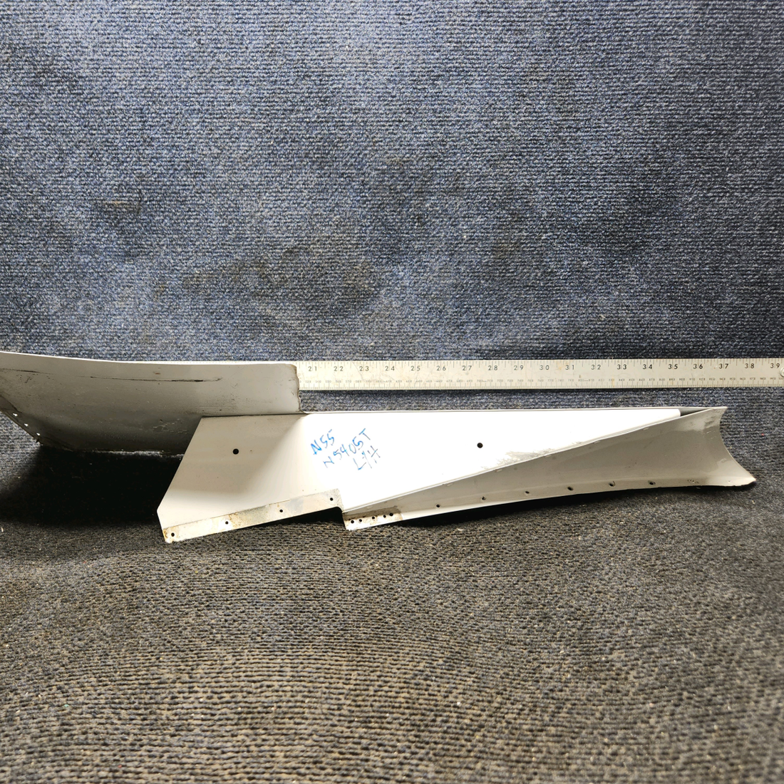 Used aircraft parts for sale, 0512153-7 Cessna 172E LH Wing Fillet
