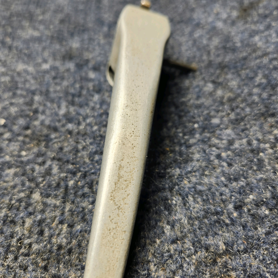 Used aircraft parts for sale, 35-400439 BEECHCRAFT F35 CABIN INSIDE DOOR HANDLE.