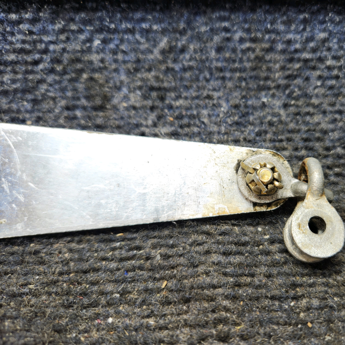 Used aircraft parts for sale, 0411258 cessna 150G Bellcrank Assembly