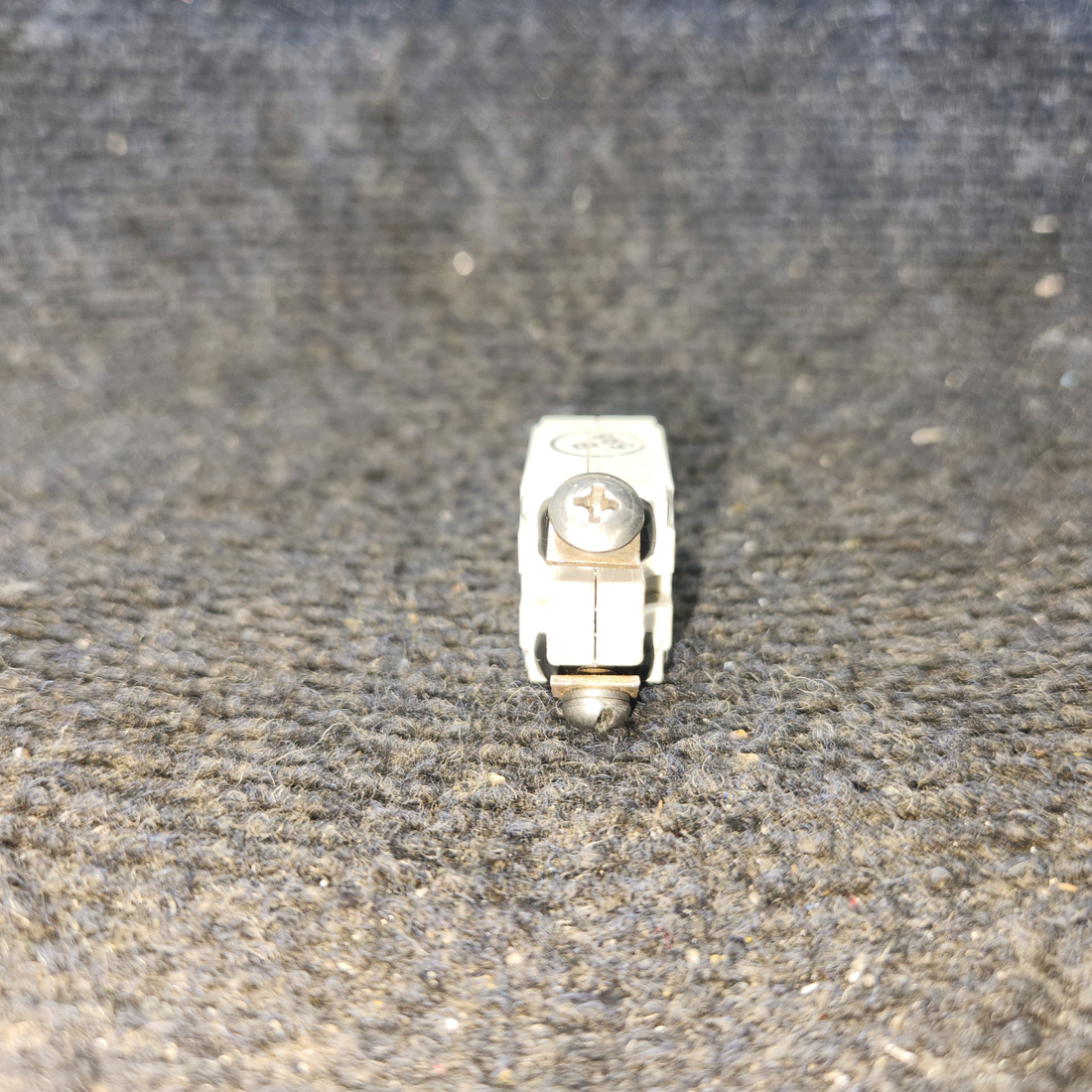 Used aircraft parts for sale, 7277-2-7.5 Klixon 7274-2 Cessna 172E Circuit Breaker 7.5 AMP