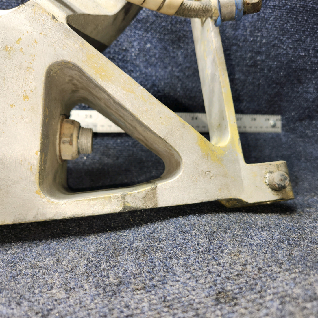 Used aircraft parts for sale, 169-810001-601 Beechcraft A24R Main Landing Gear Assembly LH