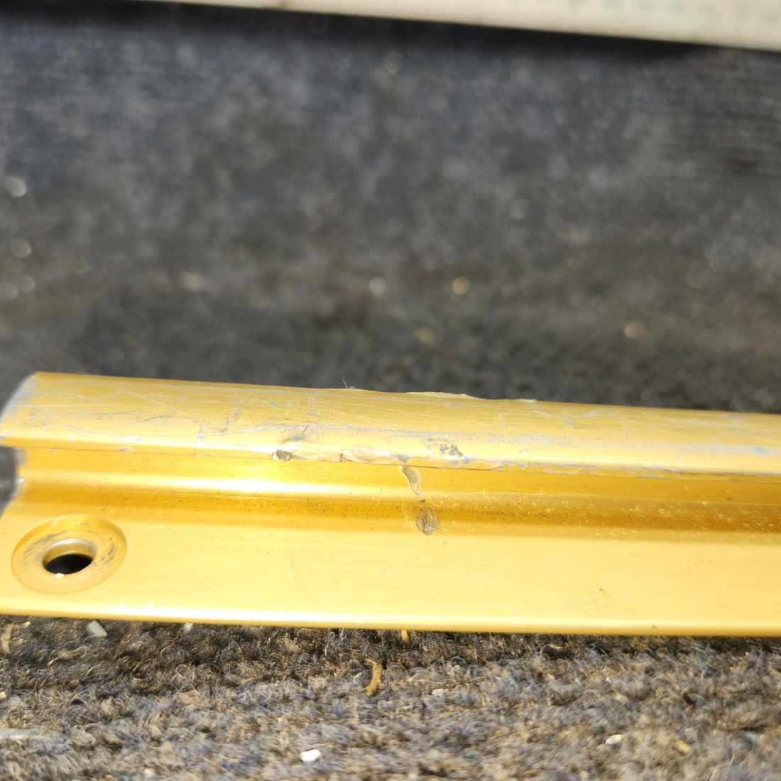 Used aircraft parts for sale, MC0411545-2 cessna 150G Inboard Seat Rail