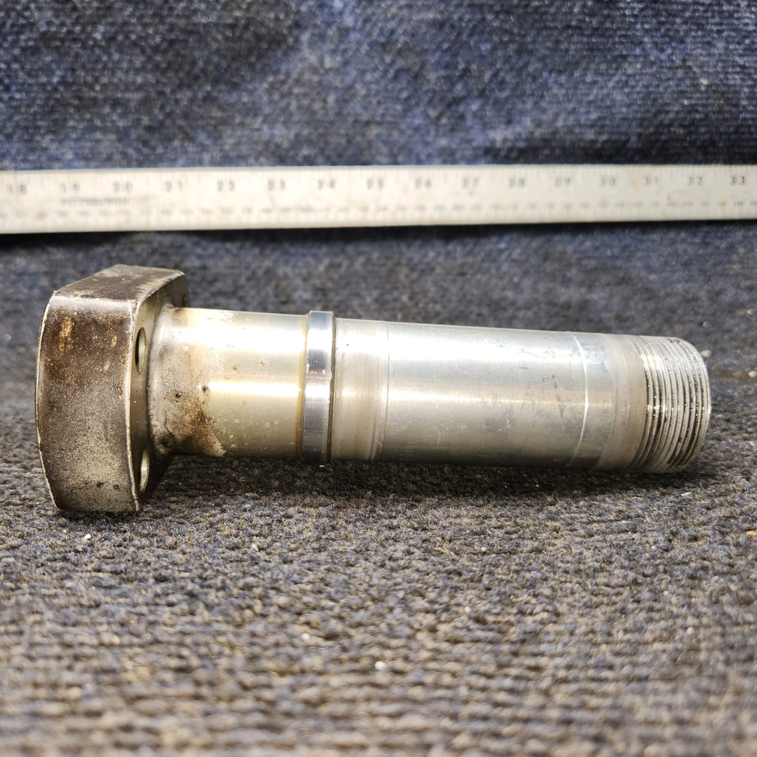 Used aircraft parts for sale, 0541124 Cessna 172E Main Gear Axle