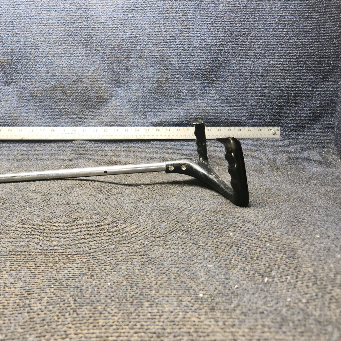 Used aircraft parts for sale, 0513240-4 cessna 150G Control Wheel (Yoke)