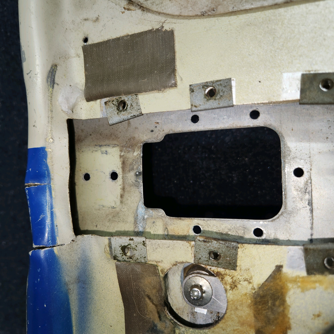 Used aircraft parts for sale, 0511803-53, 0711050-5 cessna 172N Cabin Door LH - Structure Assembly