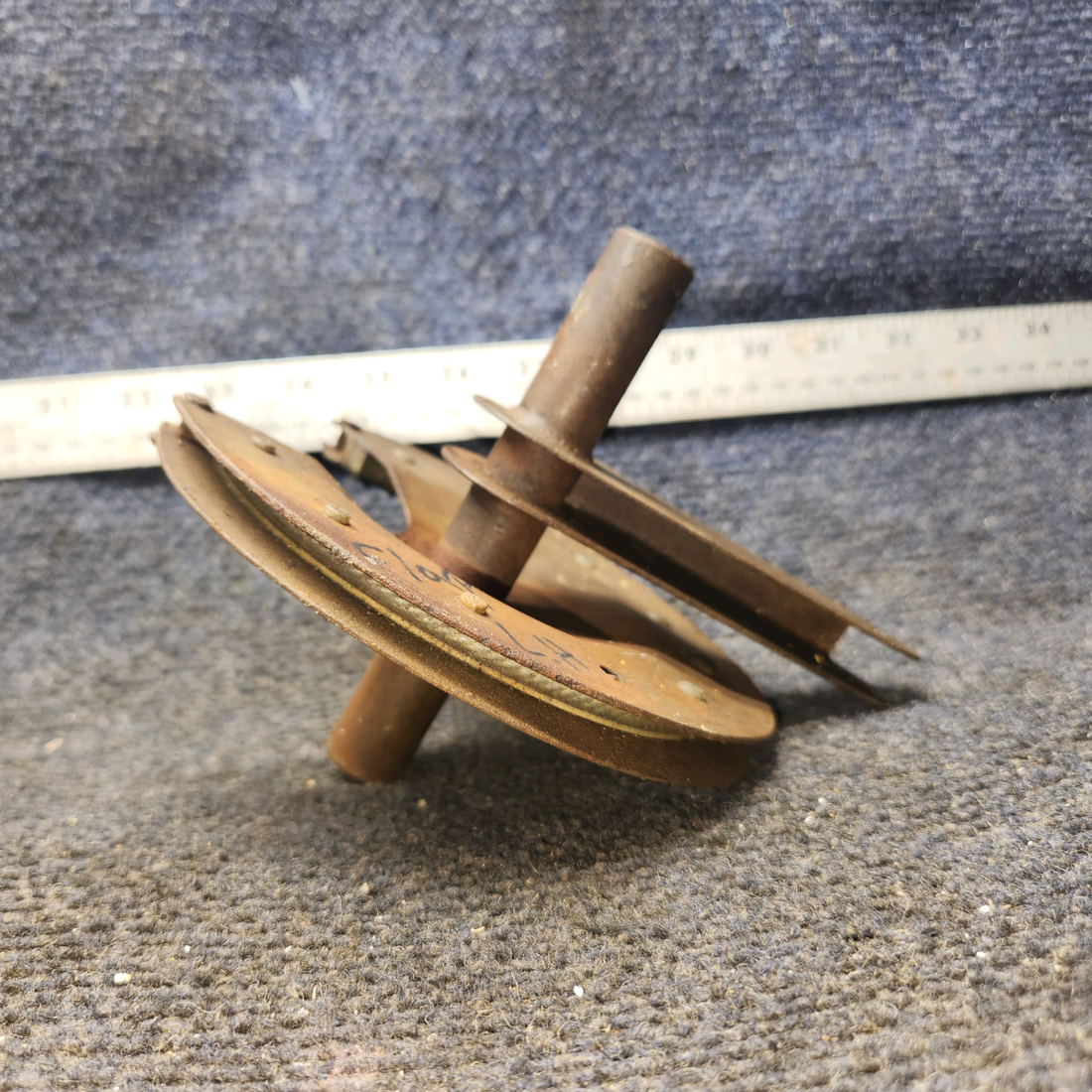 Used aircraft parts for sale, 0760612-7 Cessna 172F Flap Drive Pulley Assy - LH