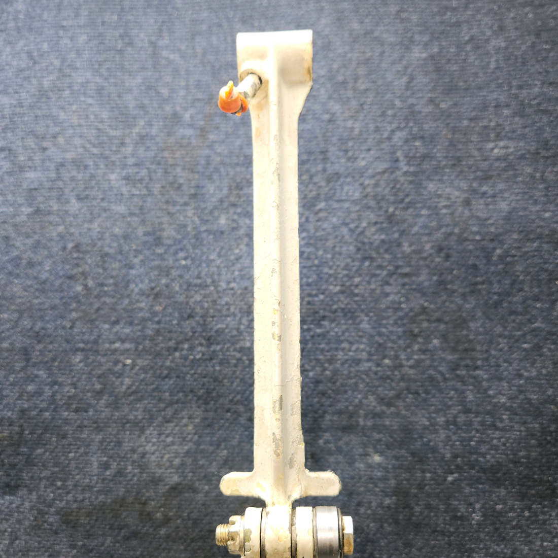 Used aircraft parts for sale, 35-815155-610 BEECHCRAFT 95-55B Main Gear Retract Brace Assy - LH