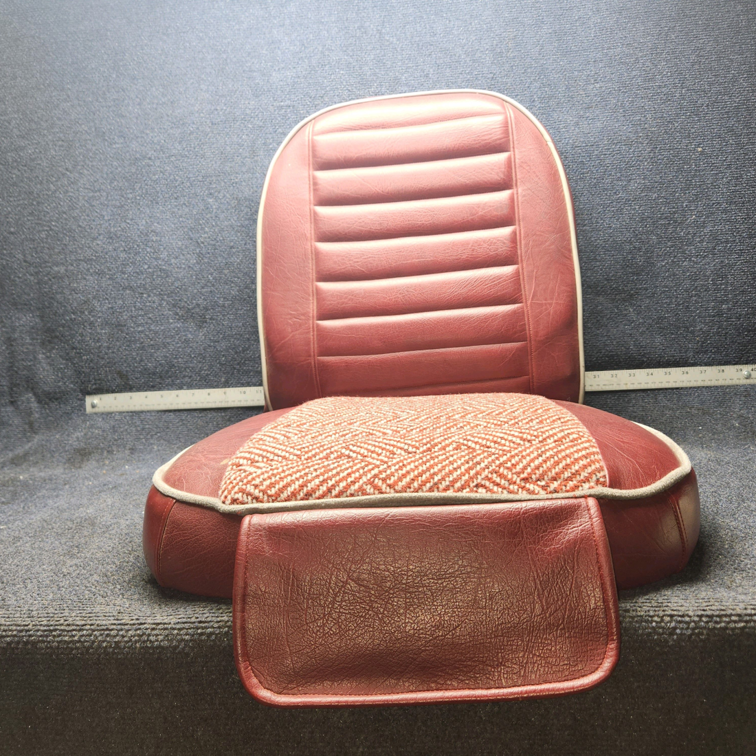 Used aircraft parts for sale, 65501-002, 65515-002 Piper PA28-140 Rear seat top and Bottom