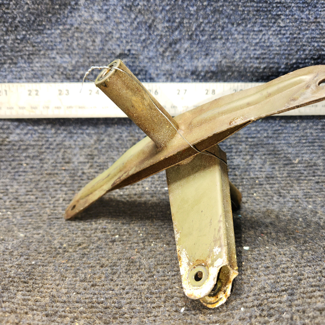 Used aircraft parts for sale, 0523535-1 Cessna 172E Flap Bellcrank Assembly RH