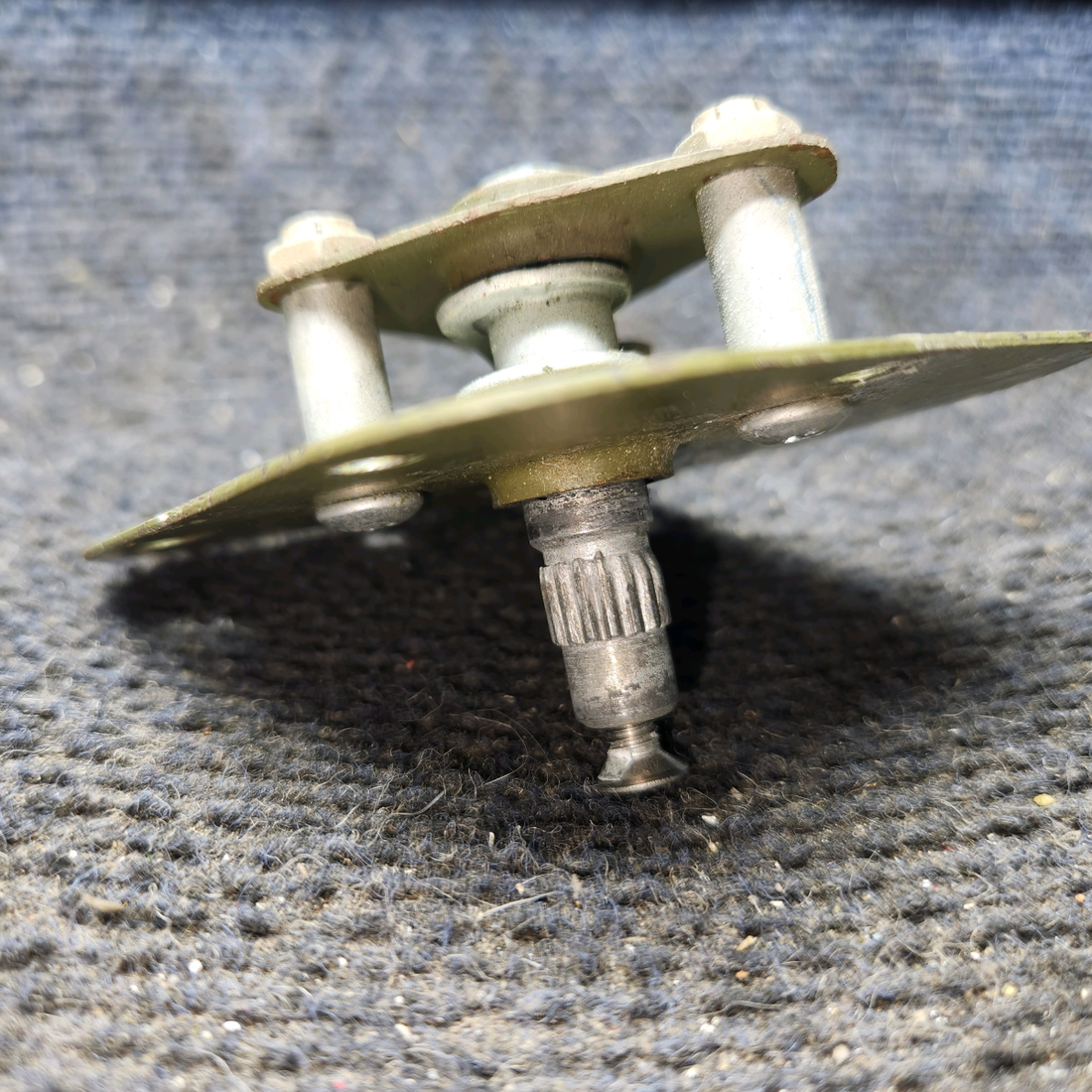 Used aircraft parts for sale, 1217046-5 cessna 172N Plate Assembly