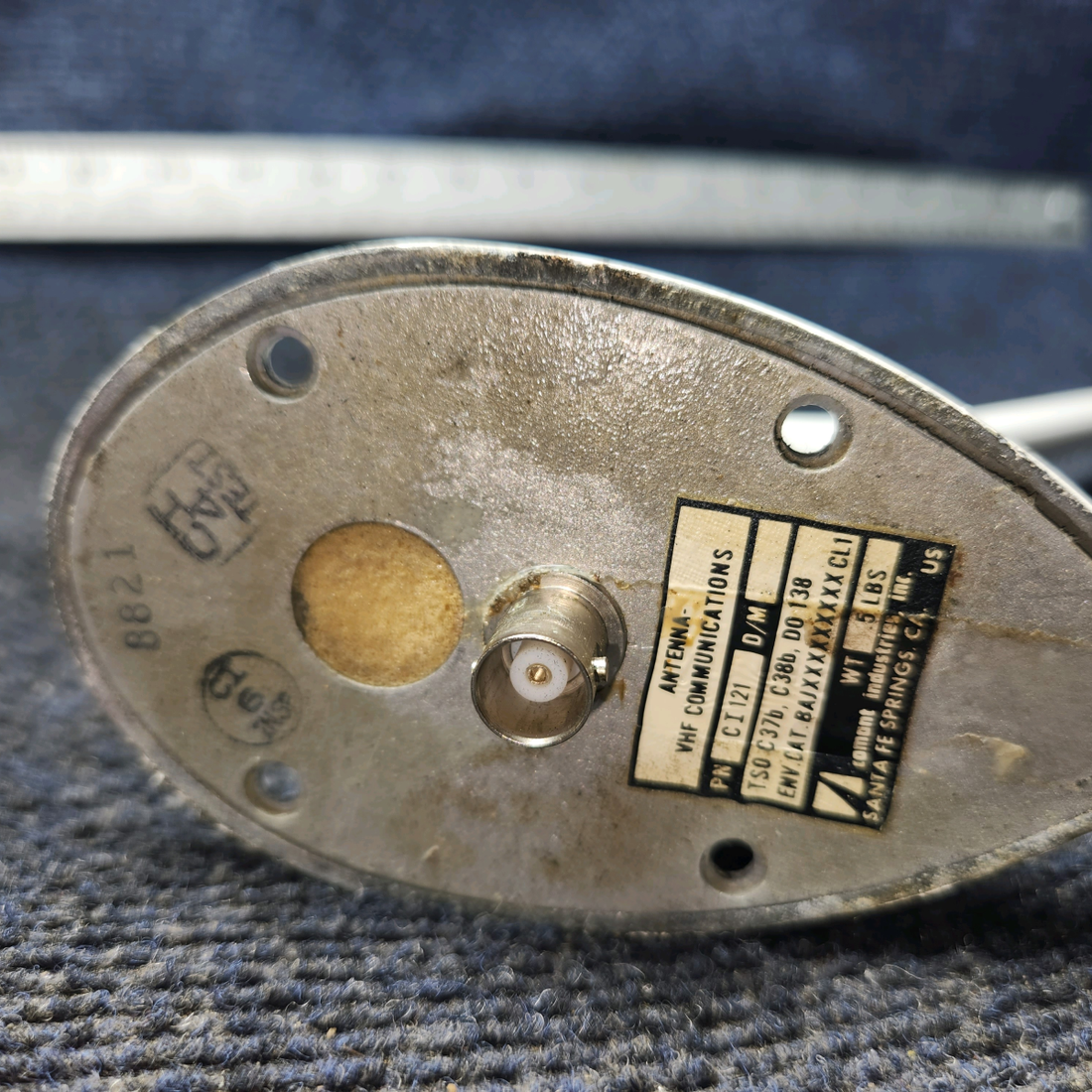 Used aircraft parts for sale, CI-121 Comant Industries Inc Beechcraft C23 SUNDOWNER VHF Communication Antenna