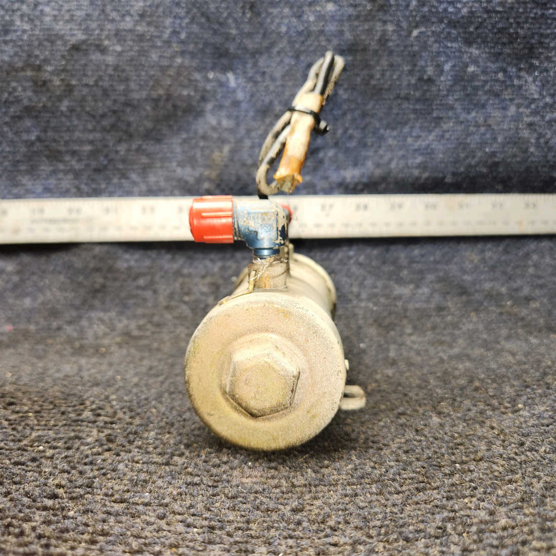 Used aircraft parts for sale, 477-060 Facet BEECHCRAFT F35 Fuel Pump Assy (12V)