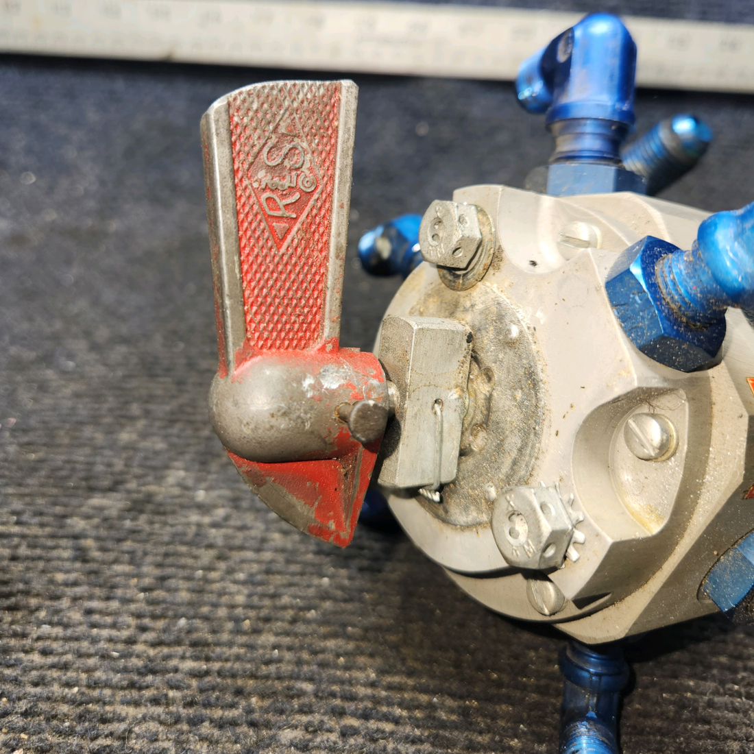 Used aircraft parts for sale, 35-921155-603 Beechcraft 35-33 Fuel Selector Valve Assy