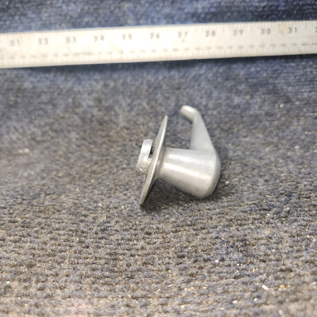 Used aircraft parts for sale, 0711027-1 Cessna 182G Cabin Door Handle Assy Price per each