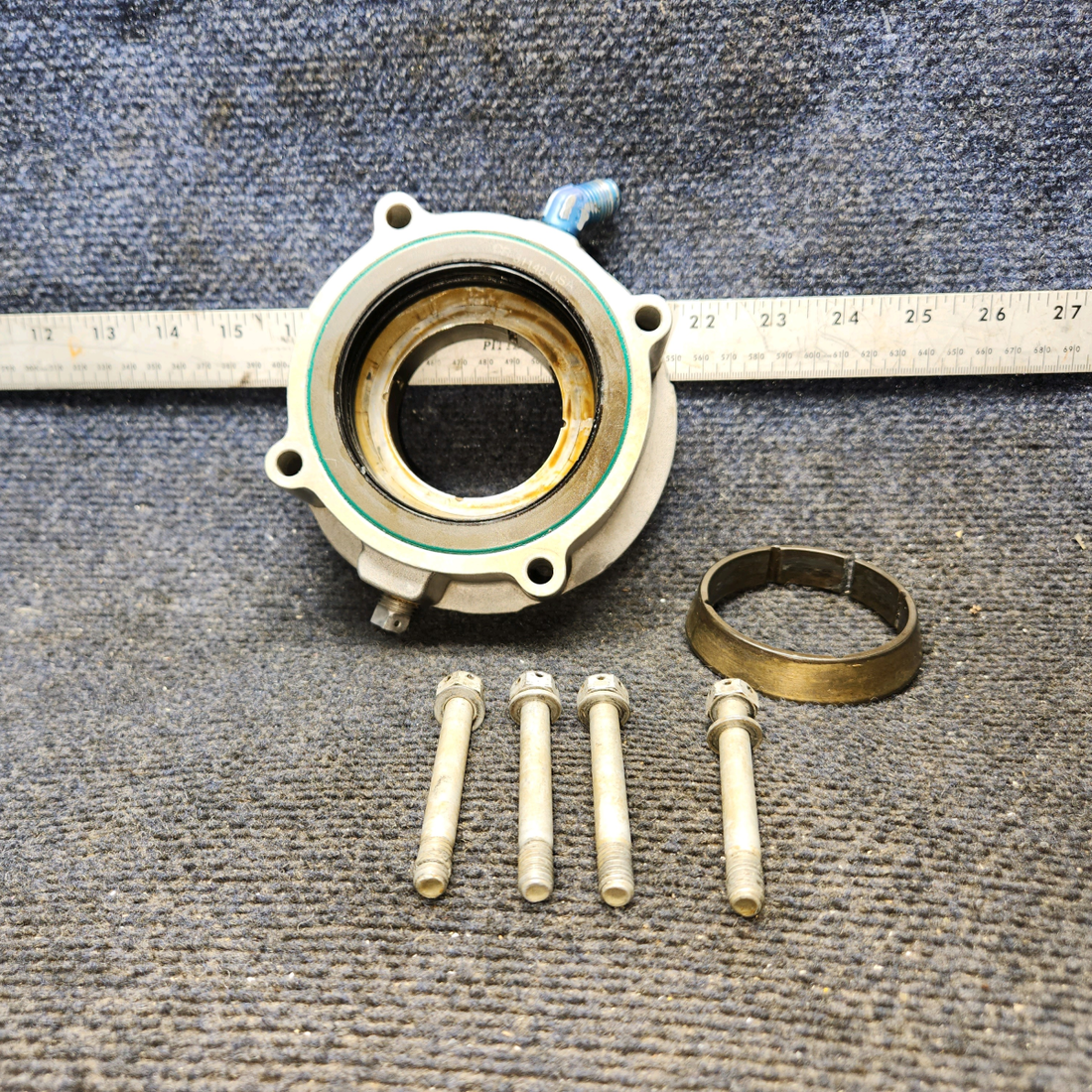 Used aircraft parts for sale, HC-A2V20-4A1 Hartzell BEECHCRAFT F35 Two Blade Preopeller W/ Adapter Kit Logs  (Prop Stuck)